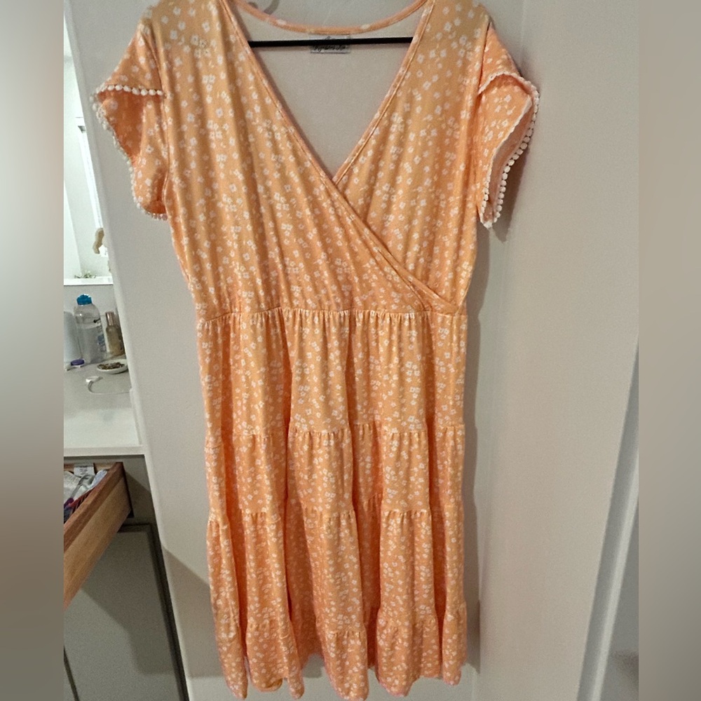 Yellow stretchy dress